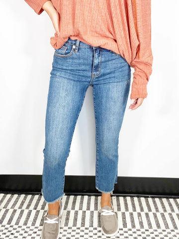 Risen Ankle Jeans